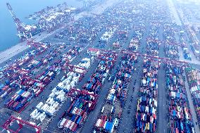 Qingdao Port Yard Foreign Trade Container