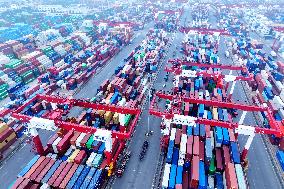 Qingdao Port Yard Foreign Trade Container