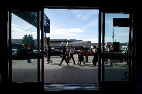 Air Canada Announces Suspension of Flights as Strike Continues - Canada