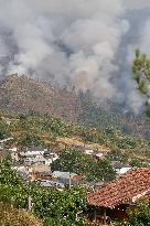 Larouco Fire Crosses Sil River into Lugo - Spain
