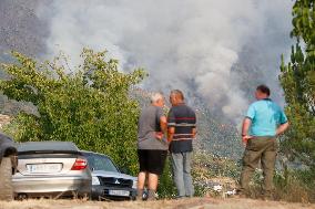 Larouco Fire Crosses Sil River into Lugo - Spain