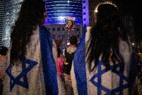 Thousands of Israelis Protest - Tel Aviv
