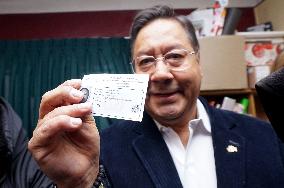 Centrist Rodrigo Paz Leads of Bolivia Presidential - La Paz