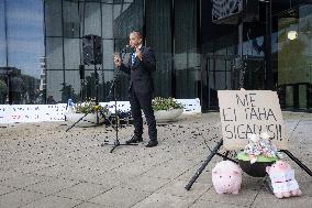 Protest against the Agriculture and Food Board