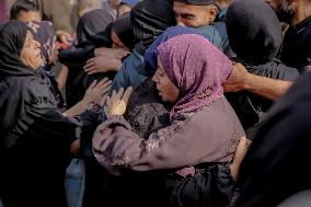 Families Mourn Airstrike Victims - Gaza