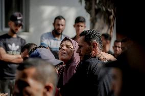 Families Mourn Airstrike Victims - Gaza