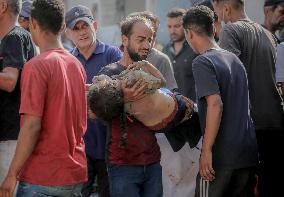 Families Mourn Airstrike Victims - Gaza
