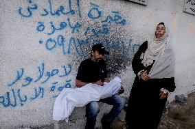 Families Mourn Airstrike Victims - Gaza