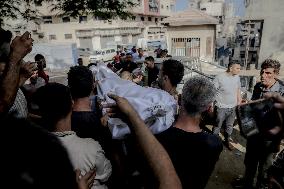 Families Mourn Airstrike Victims - Gaza