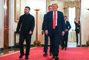Trump Meets President Zelenskyy of Ukraine and European Leaders