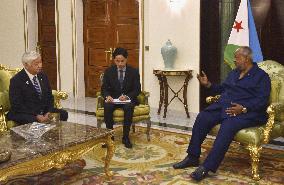 Japan defense minister in Djibouti