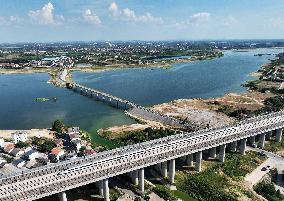 Nanchang-Jiujiang High-speed Railway Trial-run EMU