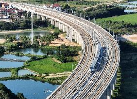 Nanchang-Jiujiang High-speed Railway Trial-run EMU