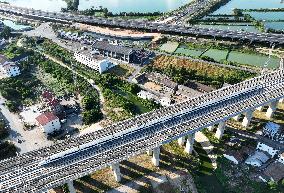 Nanchang-Jiujiang High-speed Railway Trial-run EMU