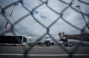 Air Canada The Social Movement Grows - Canada