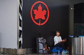 Air Canada The Social Movement Grows - Canada