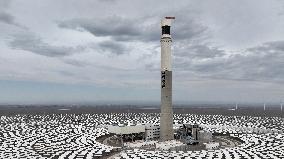 Llargest Molten Salt Tower Solar Thermal Power Station in China
