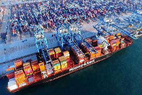 Container Shipping in Qingdao Port