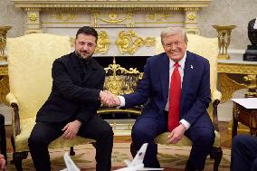Trump Meets President Zelenskyy and European Leaders - Washington