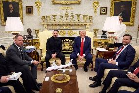 Trump Meets President Zelenskyy and European Leaders - Washington