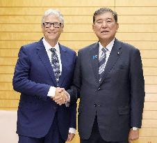 Bill Gates in Japan