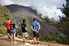 Fire Moves Toward O Courel from Quiroga - Spain