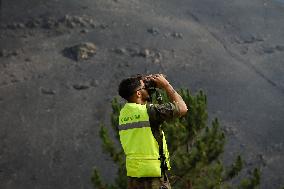 Fire Moves Toward O Courel from Quiroga - Spain