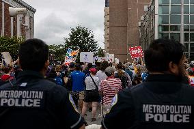 Free DC Protesters Rally Against Federal Control - Washington