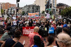 Free DC Protesters Rally Against Federal Control - Washington