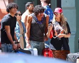 Heidi Klum and Kids Move to College Shop in Soho - NYC