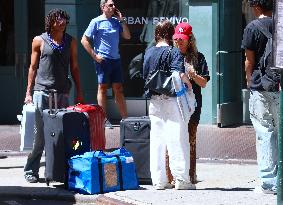 Heidi Klum and Kids Move to College Shop in Soho - NYC