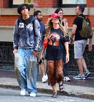Heidi Klum and Kids Move to College Shop in Soho - NYC