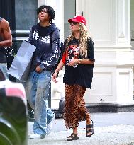 Heidi Klum and Kids Move to College Shop in Soho - NYC