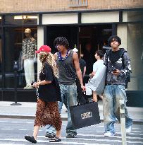 Heidi Klum and Kids Move to College Shop in Soho - NYC