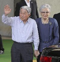 Ex-Japan emperor, empress in Karuizawa for retreat