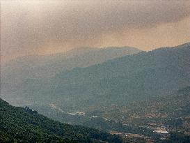 Wind Complicates Fire Extinguishing Efforts in Jarilla Cáceres - Spain
