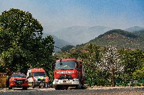 Wind Complicates Fire Extinguishing Efforts in Jarilla Cáceres - Spain