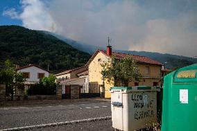 Barniedo de la Reina Fire Nears Containment - Spain