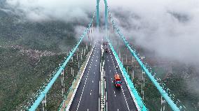 Huajiang Canyon Bridge Load Testing