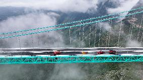 Huajiang Canyon Bridge Load Testing