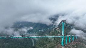 Huajiang Canyon Bridge Load Testing