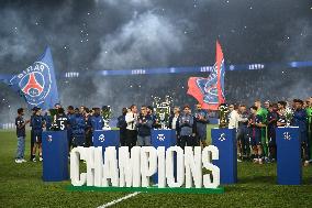 PSG trophies presentation in Paris - FA