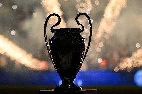 PSG trophies presentation in Paris - FA