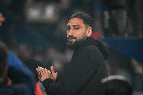 PSG cheers their former goalkeeper Gianluigi Donnarumma - FA