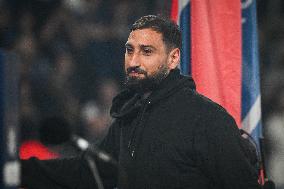 PSG cheers their former goalkeeper Gianluigi Donnarumma - FA