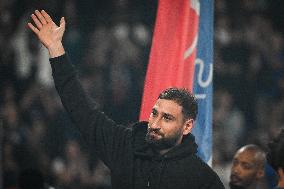PSG cheers their former goalkeeper Gianluigi Donnarumma - FA