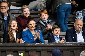 ROYALS AT FINNKAMPEN
