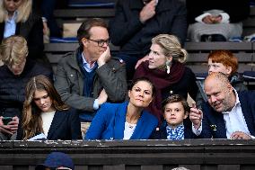 ROYALS AT FINNKAMPEN