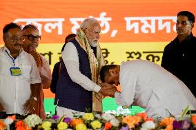 Narendra Modi Holds A Rally To Attack Trinamool Congress - India