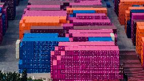 Shandong Free Trade Zone Qingdao Area Container Production Plant